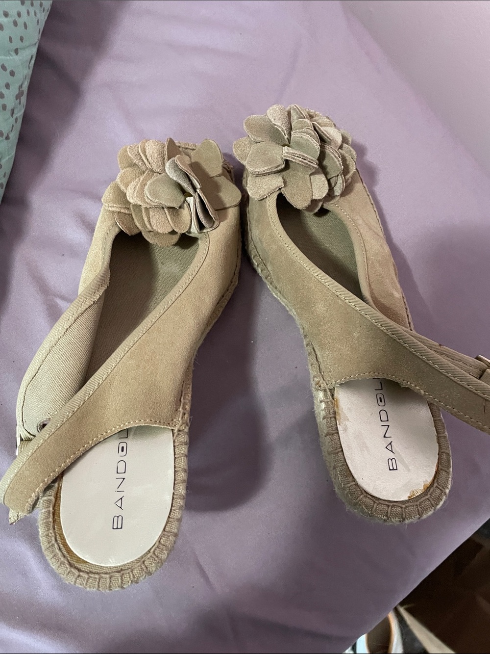 Bandolino Tan Floral Slingback Flats